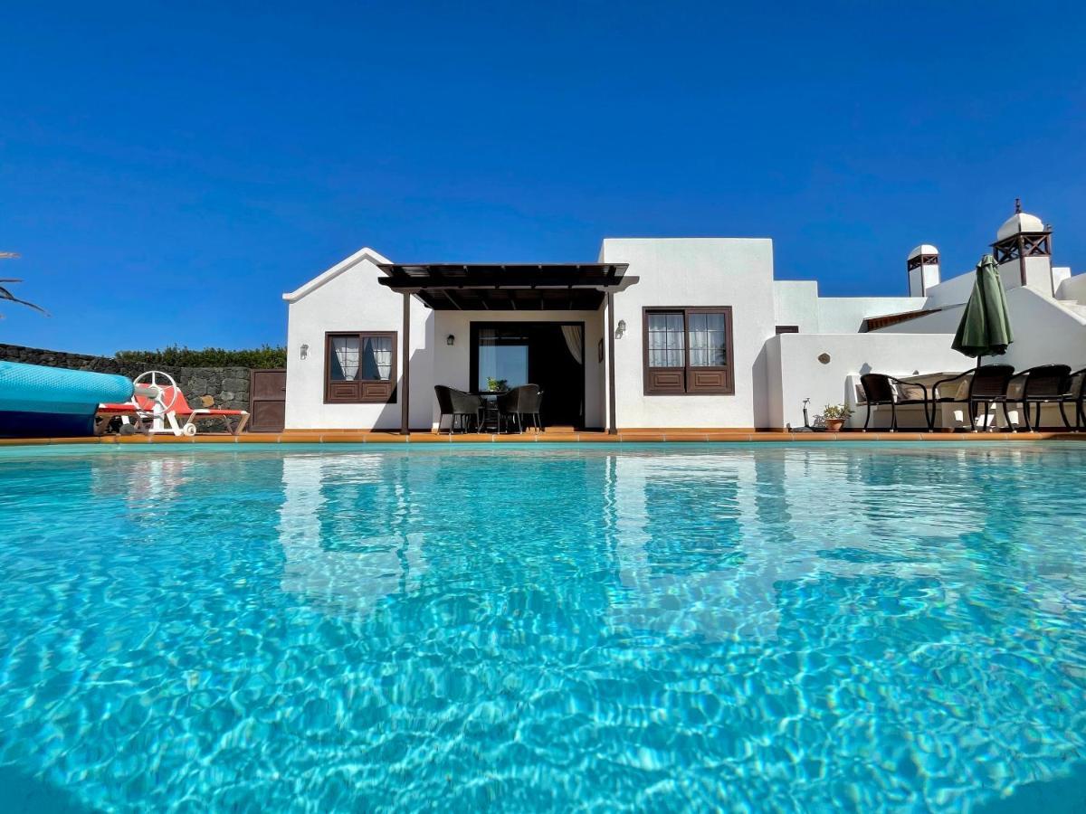 Villa Pilar Playa Blanca  Exteriör bild
